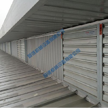 鋼構(gòu)車間頂部抽風機組3